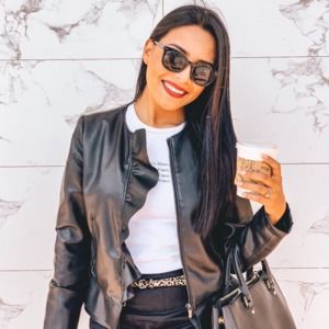 Meet your Posher, Kenia